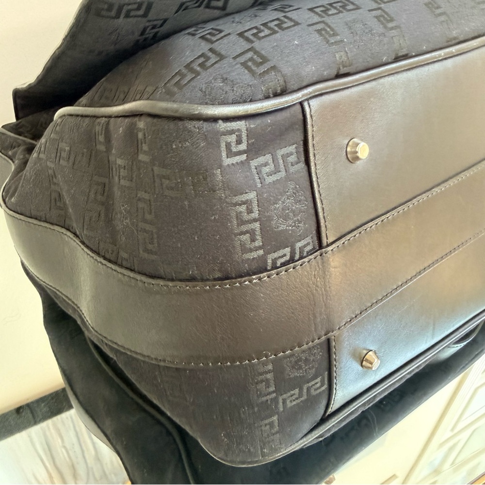 Versace Black Shoulder Bag - Picture 7 of 16